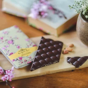 Tablette Chocolat Noir Amandes & Noisettes - chocolat et fruits secs