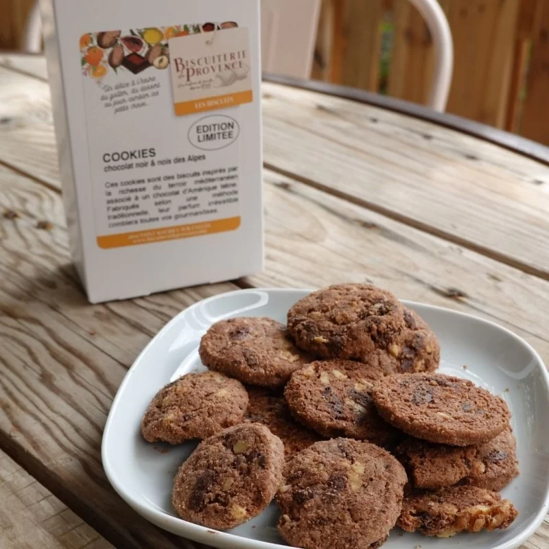Cookies au chocolat et aux noix des...
