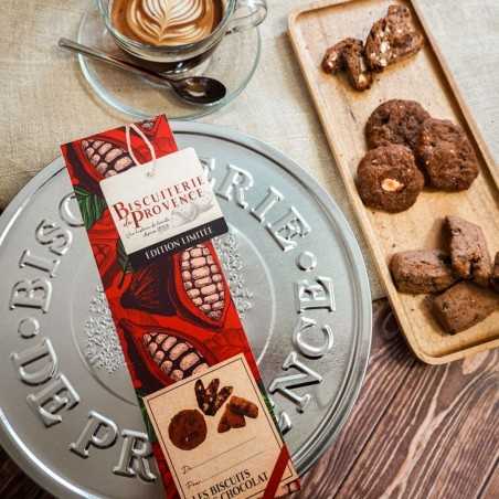 Assortment of chocolate biscuits - 3 gourmet recipes to discover and to offer