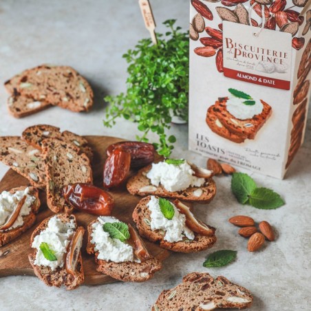 Toasts à Fromage Amande et Datte - des biscuits à savourer avec du fromage !