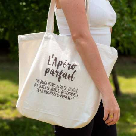 tote bag - the emphasis on the perfect "apéritif" in Provence.