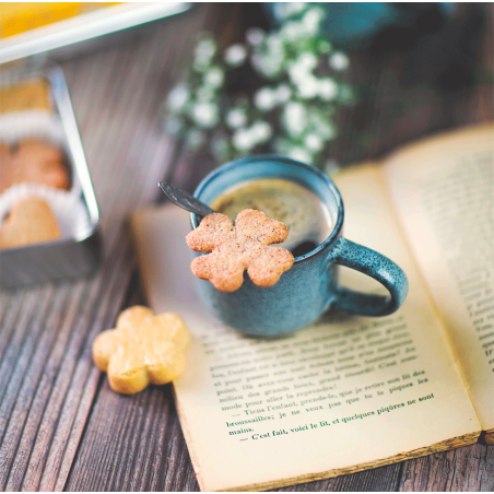 Trèfles Muscat - The mixture of sugar and cinnamon powdered on these clovers further enhances the taste of the fruit Trèfles Muscat - The mixture of sugar and cinnamon powdered on these clovers further enhances the taste of the fruit