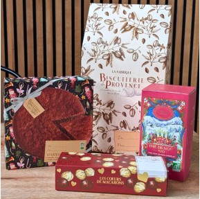 Gluten-Free Christmas Gift Box – Chocolate Cake, Holiday Tea & Chestnut Almond Macarons