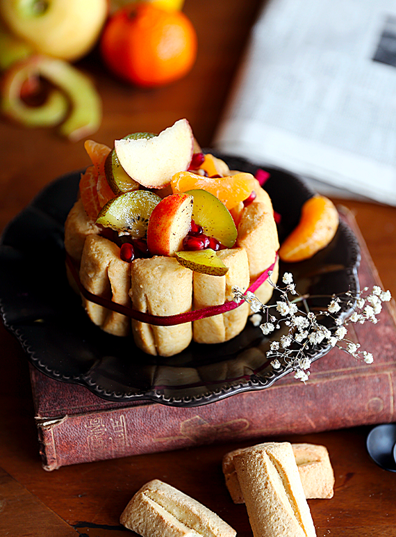 Mini charlotte aux navettes & aux fruits