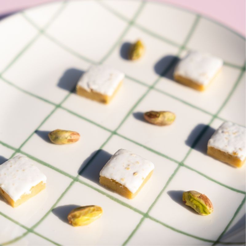 Tablette de Calissons à la Pistache - Calissons peu sucrés, extrêmement moelleux et au délicieux goût d'amande