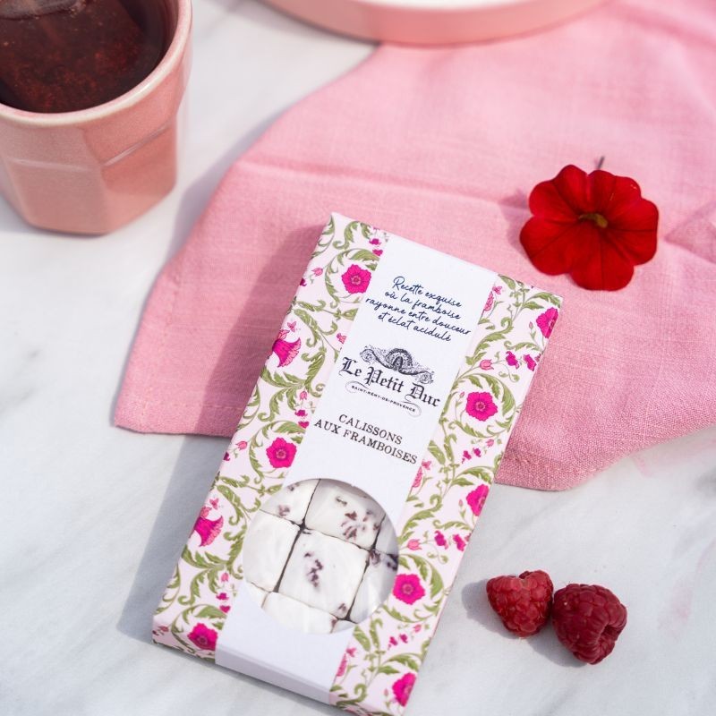 Gourmandise provençale : tablette de calissons à la framboise du Petit Duc