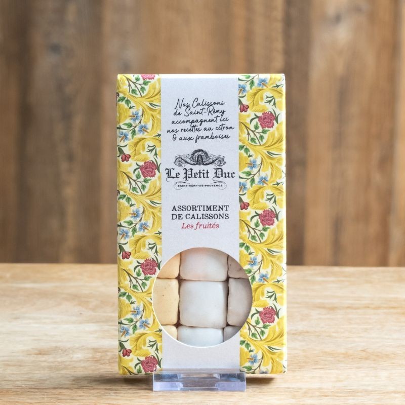 Assortiment coloré de calissons aux saveurs fruitées - Le Petit Duc